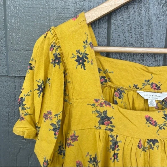 Lucky Brand Women’s Square Neck Yellow Floral Short Sleeve Top - Picture 11 of 12